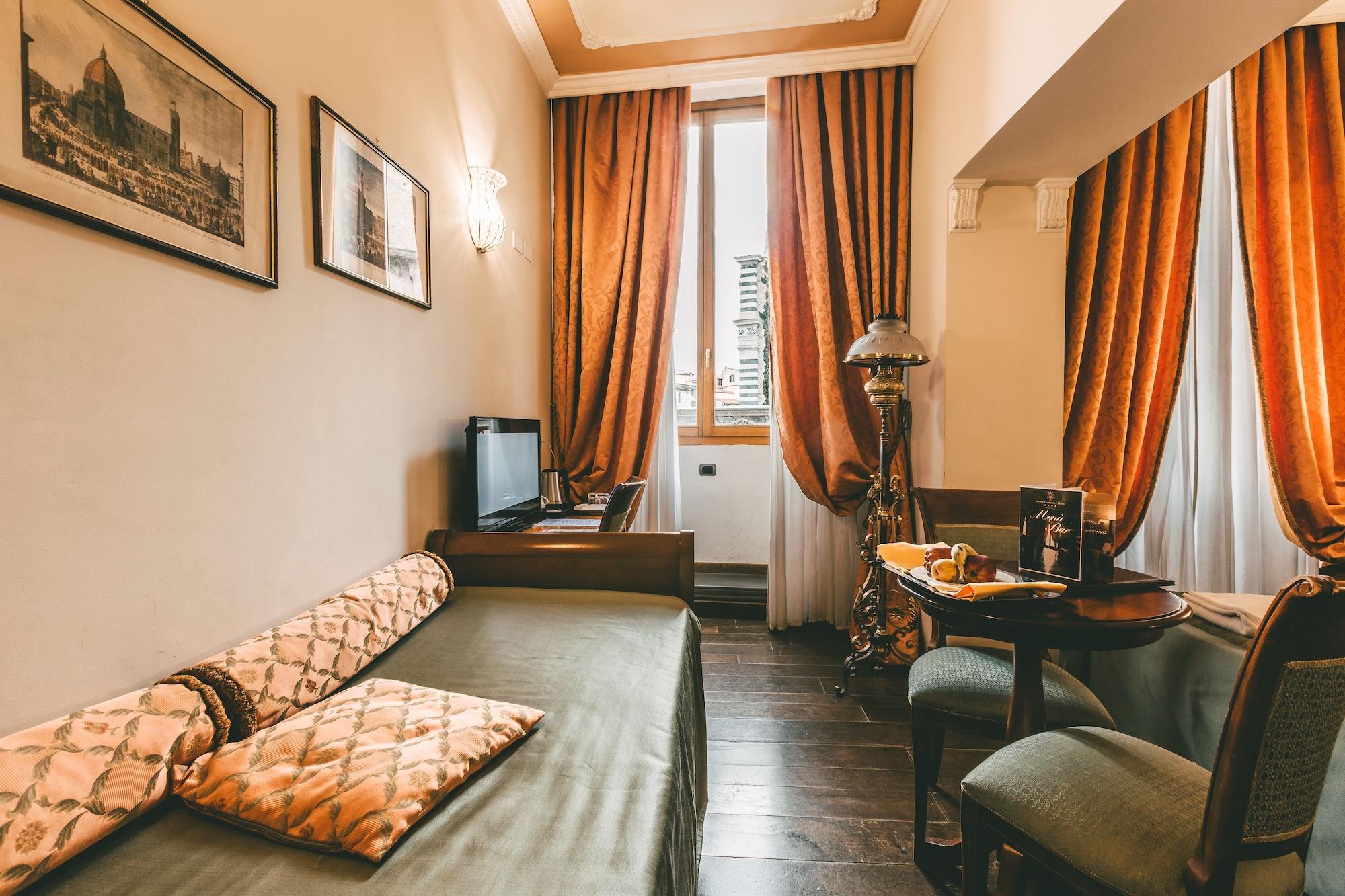 Domus Florentiae Hotel Флоренция Екстериор снимка