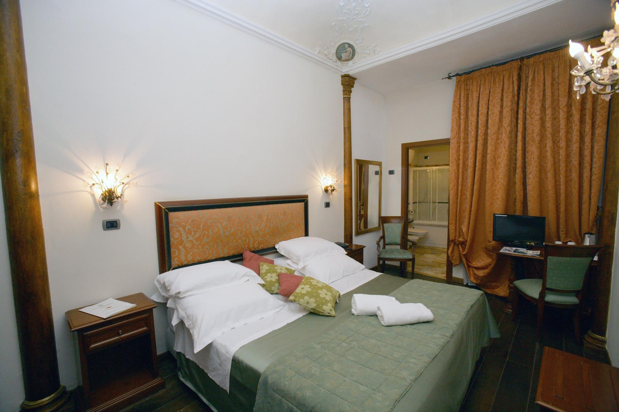 Domus Florentiae Hotel Флоренция Екстериор снимка