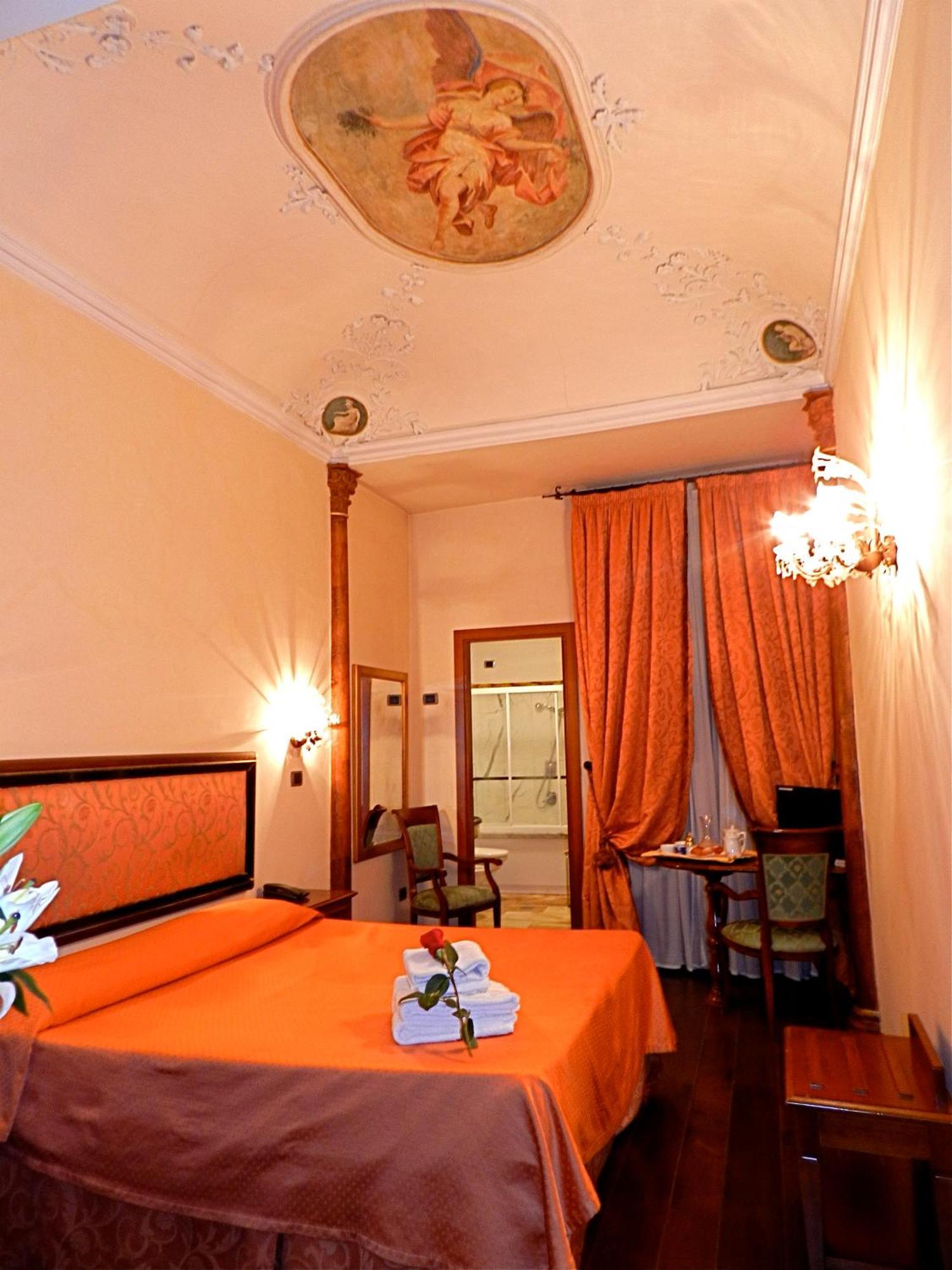 Domus Florentiae Hotel Флоренция Екстериор снимка