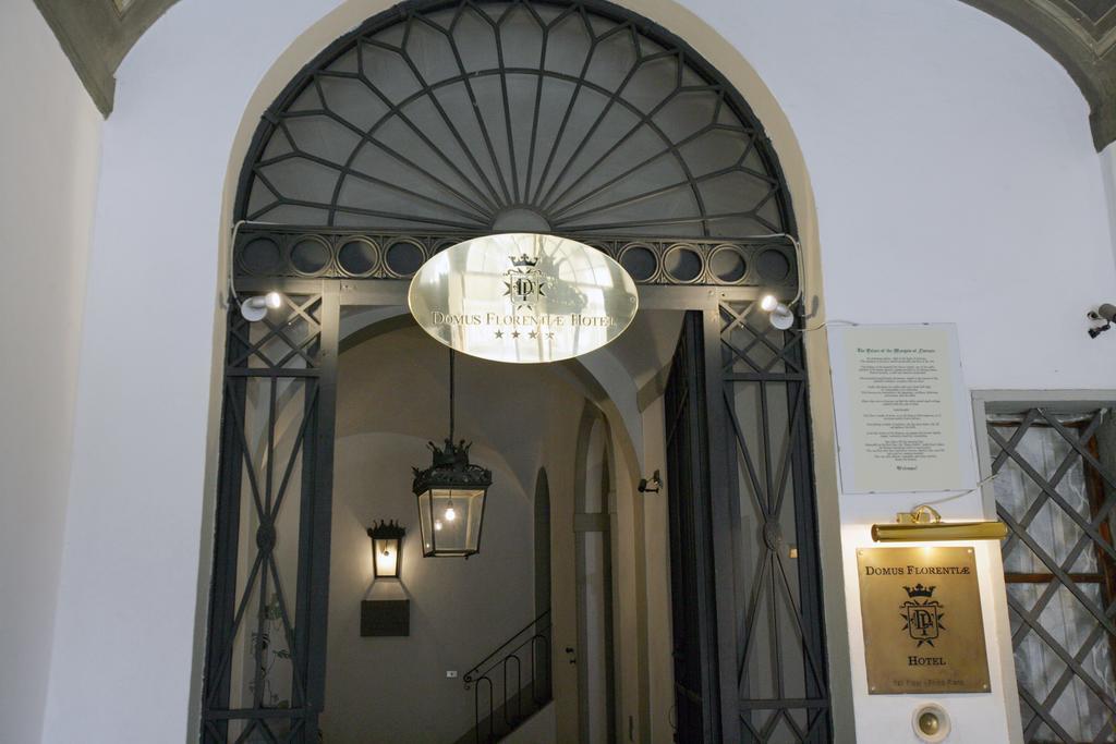 Domus Florentiae Hotel Флоренция Екстериор снимка