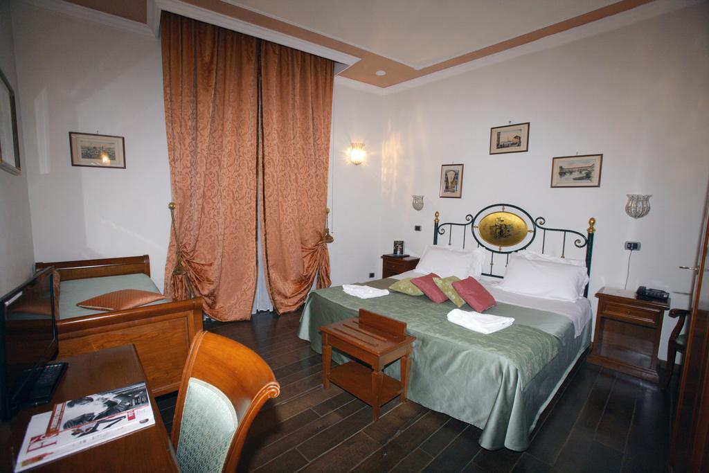 Domus Florentiae Hotel Флоренция Екстериор снимка